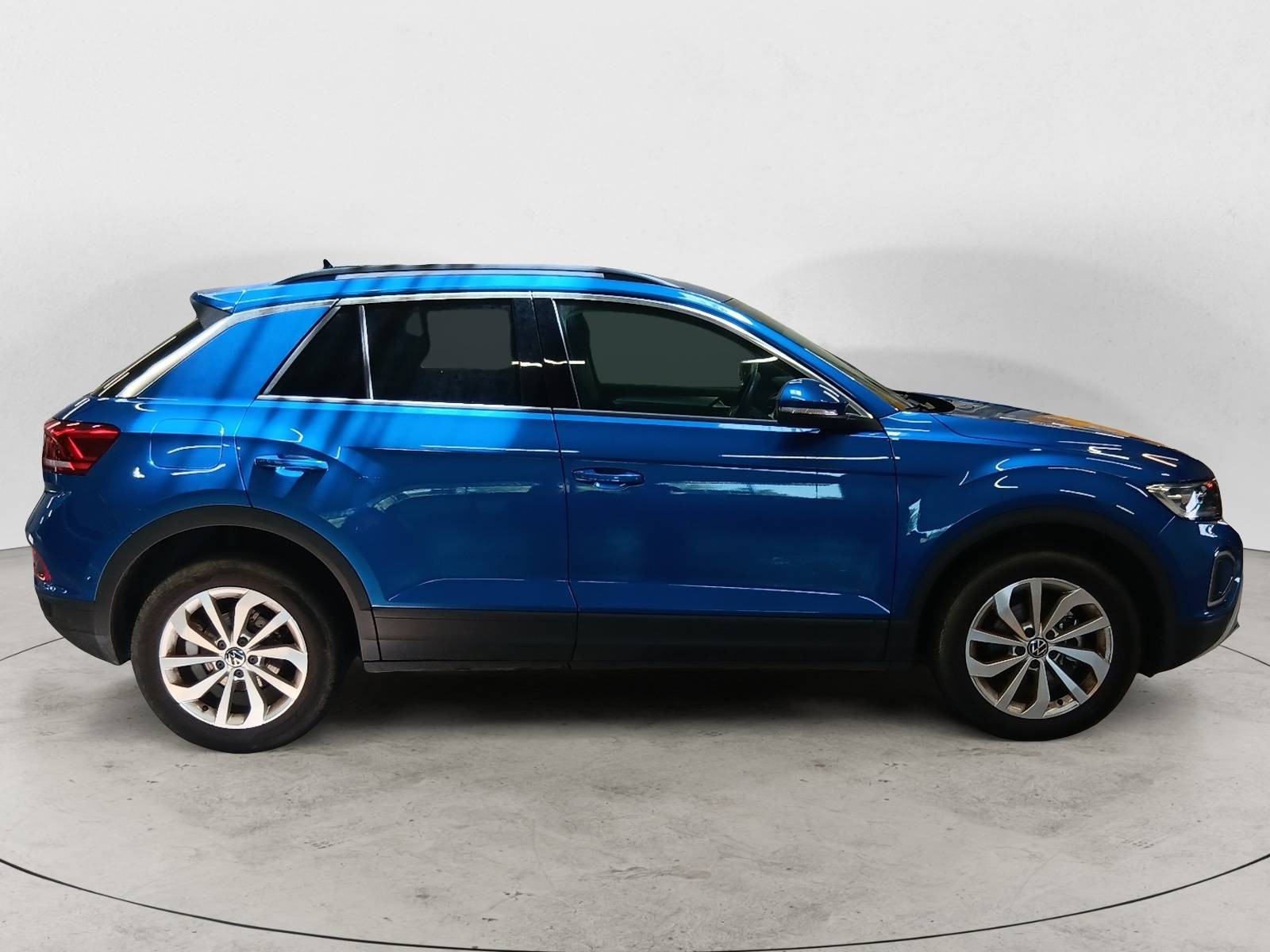VOLKSWAGEN - T-ROC - #836556 - 5