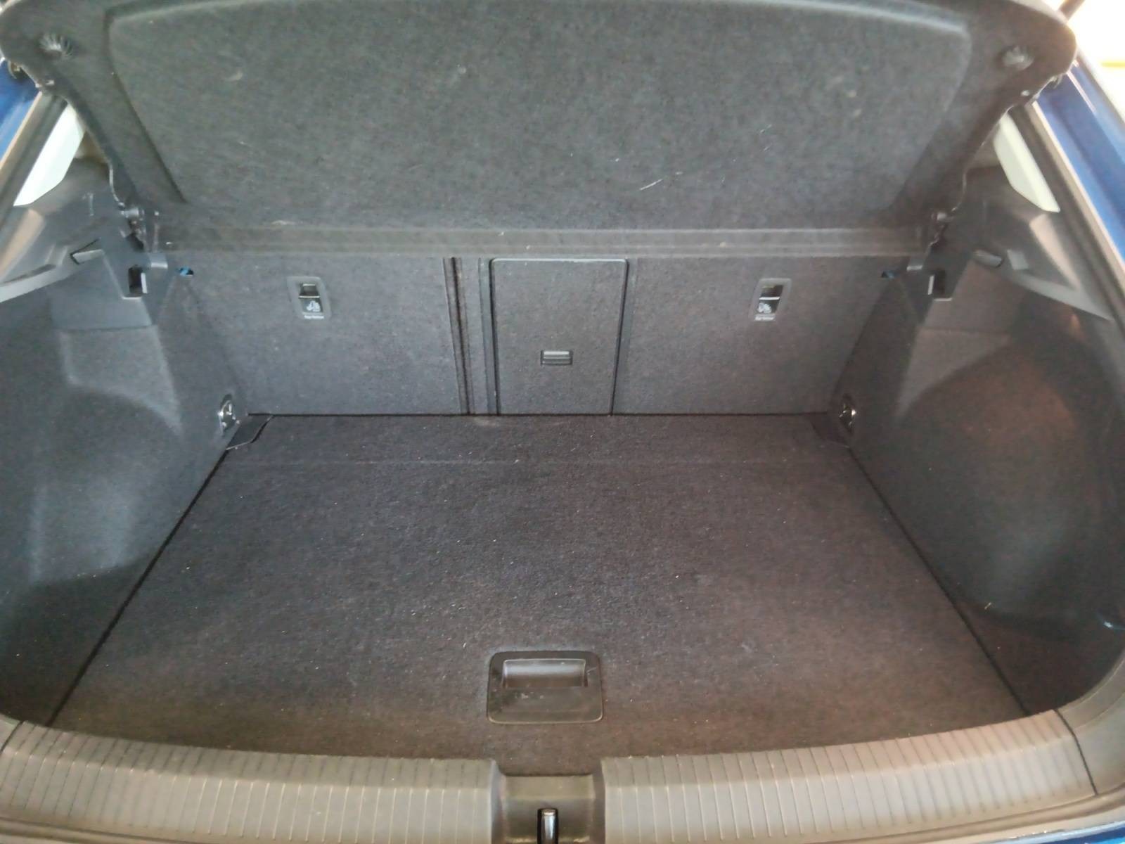VOLKSWAGEN - T-ROC - #836556 - 15