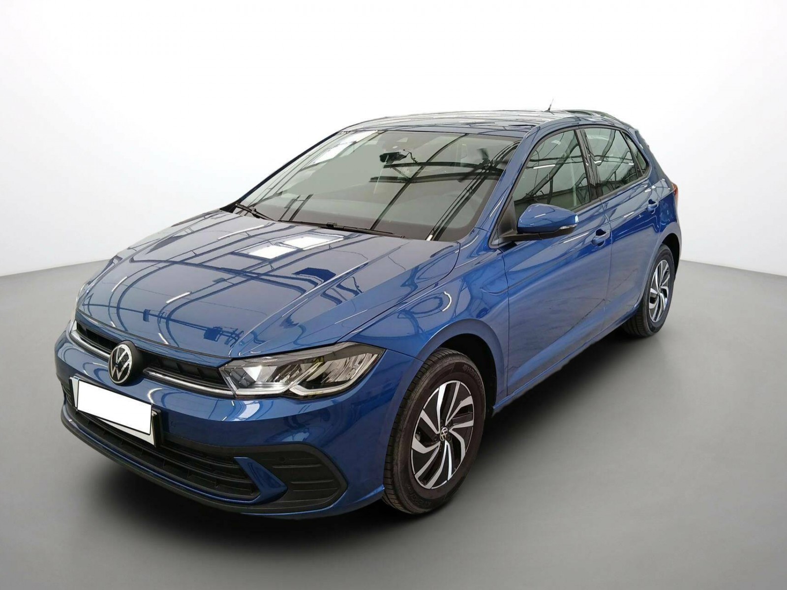 VOLKSWAGEN - POLO - #821933 - 0
