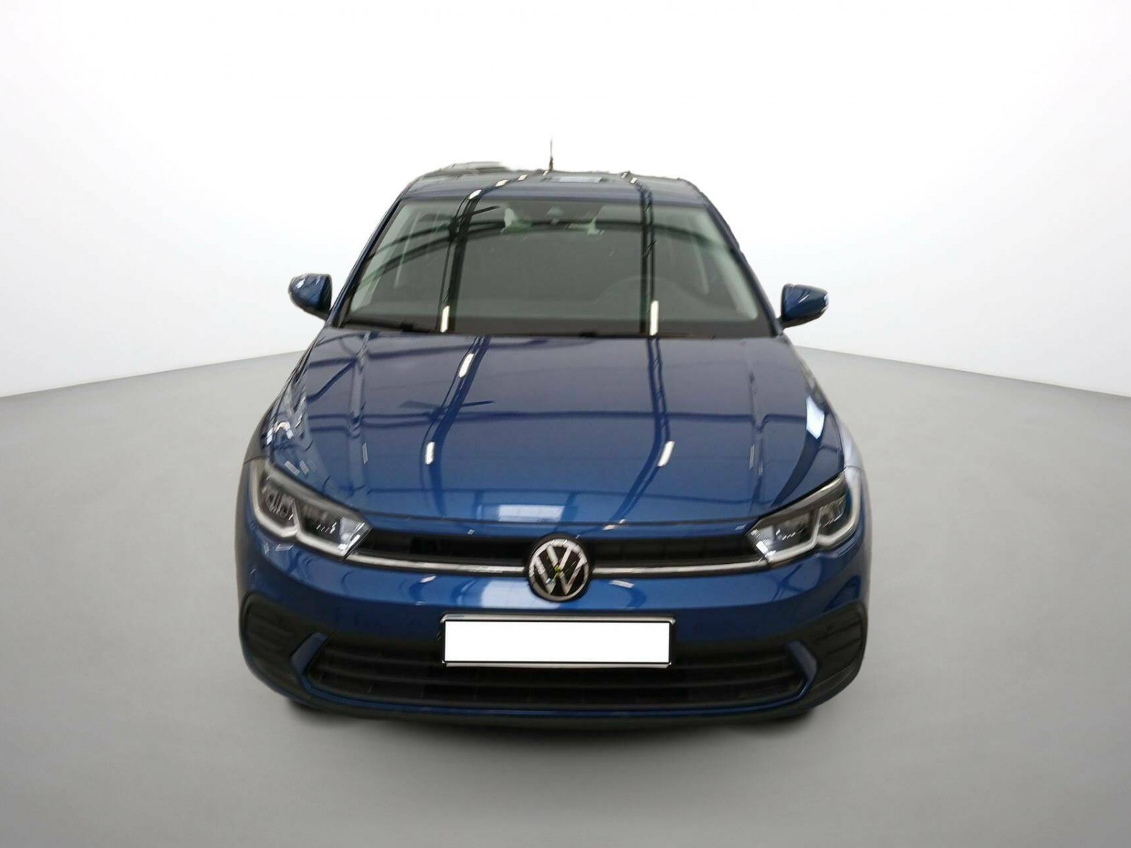 VOLKSWAGEN - POLO - #821933 - 1