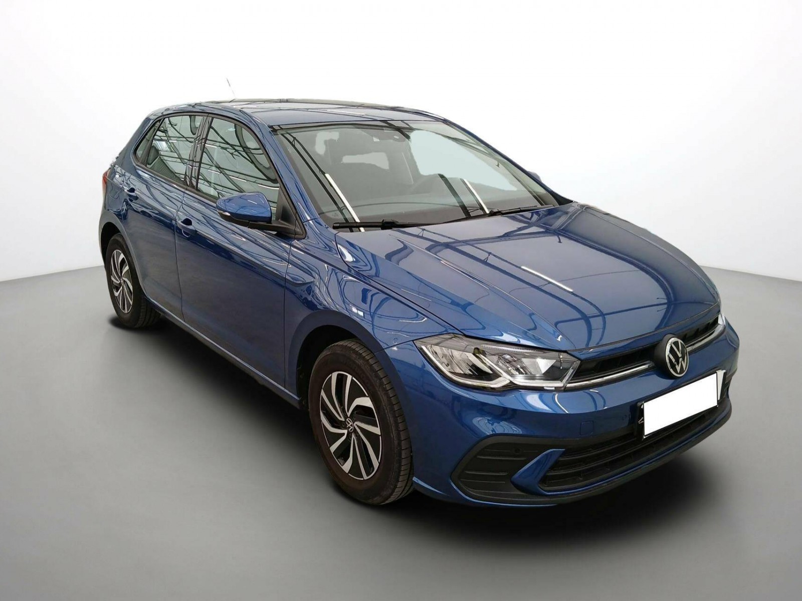 VOLKSWAGEN - POLO - #823679 - 3