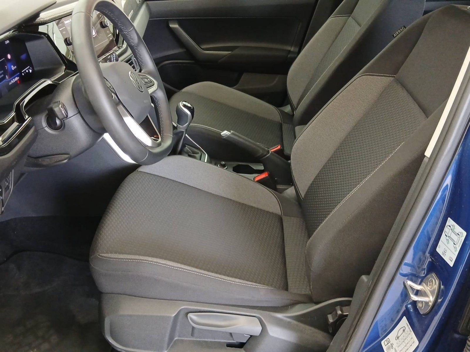 VOLKSWAGEN - POLO - #823678 - 6