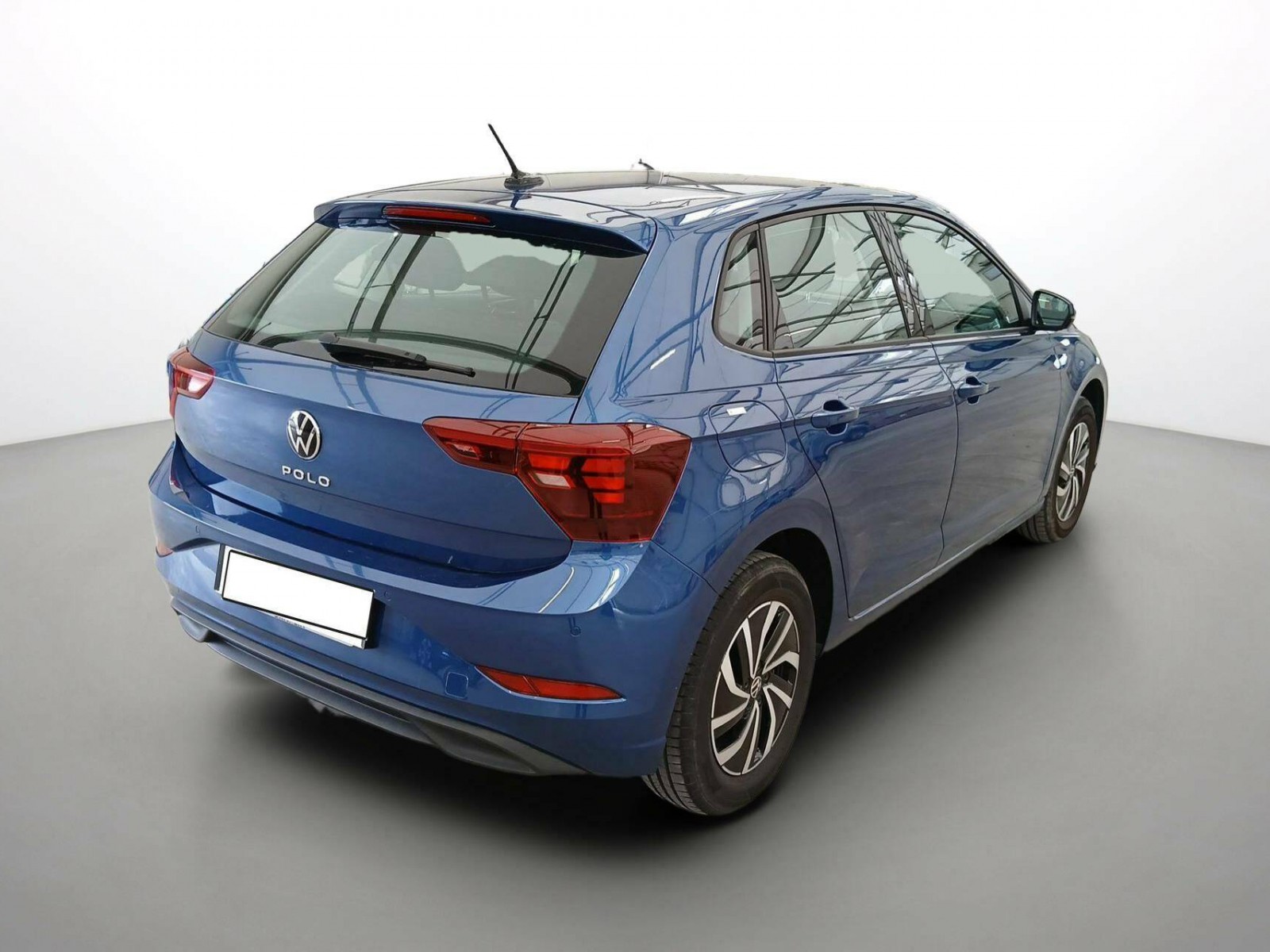 VOLKSWAGEN - POLO - #821933 - 4