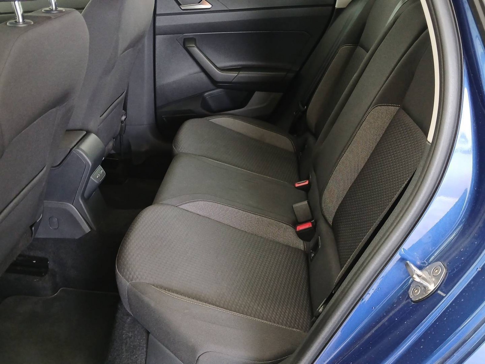 VOLKSWAGEN - POLO - #823678 - 7