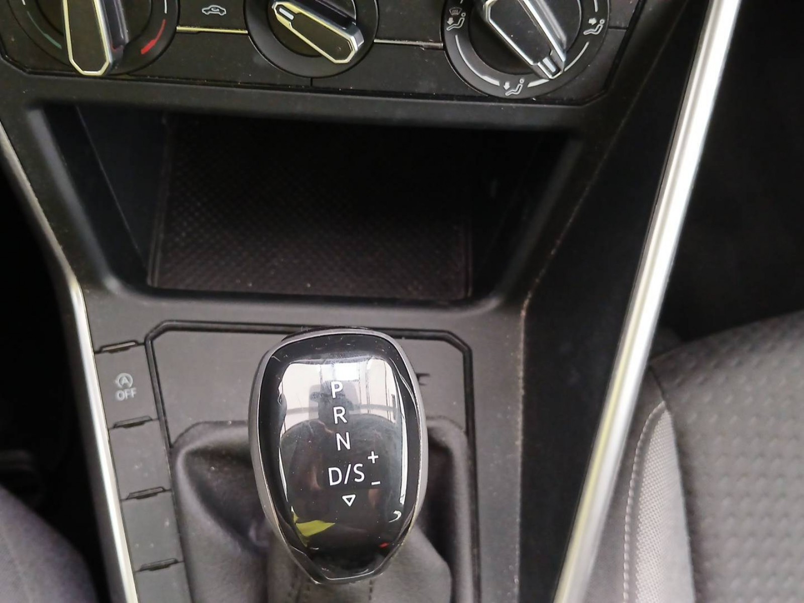 VOLKSWAGEN - POLO - #823728 - 9