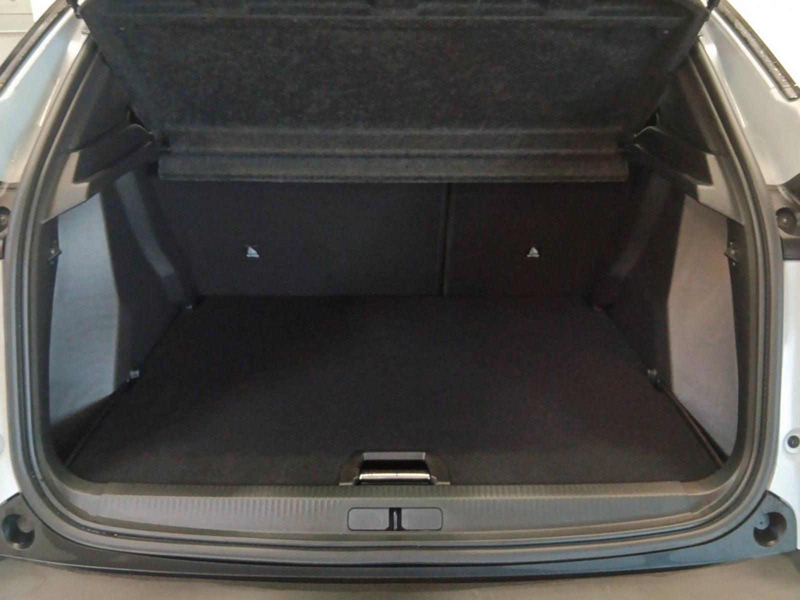 PEUGEOT - 2008 - #639382 - 2