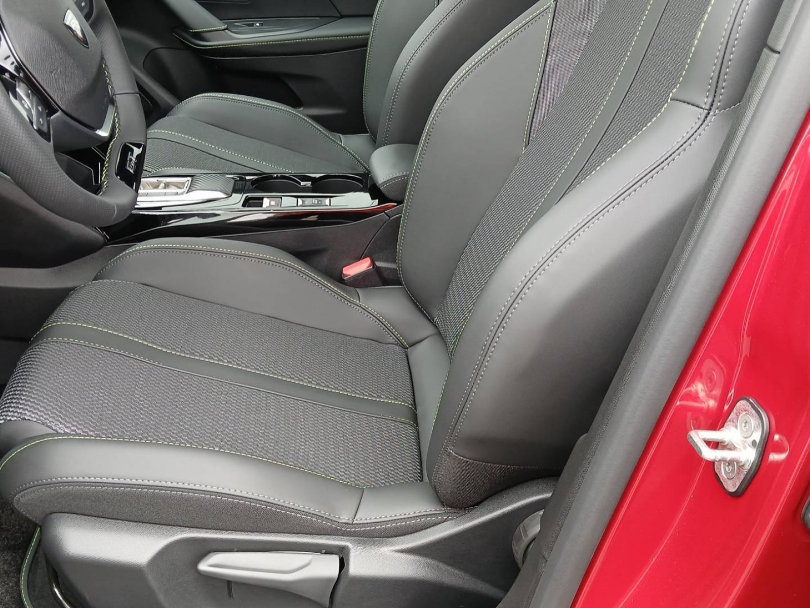 PEUGEOT - 2008 - #639408 - 11