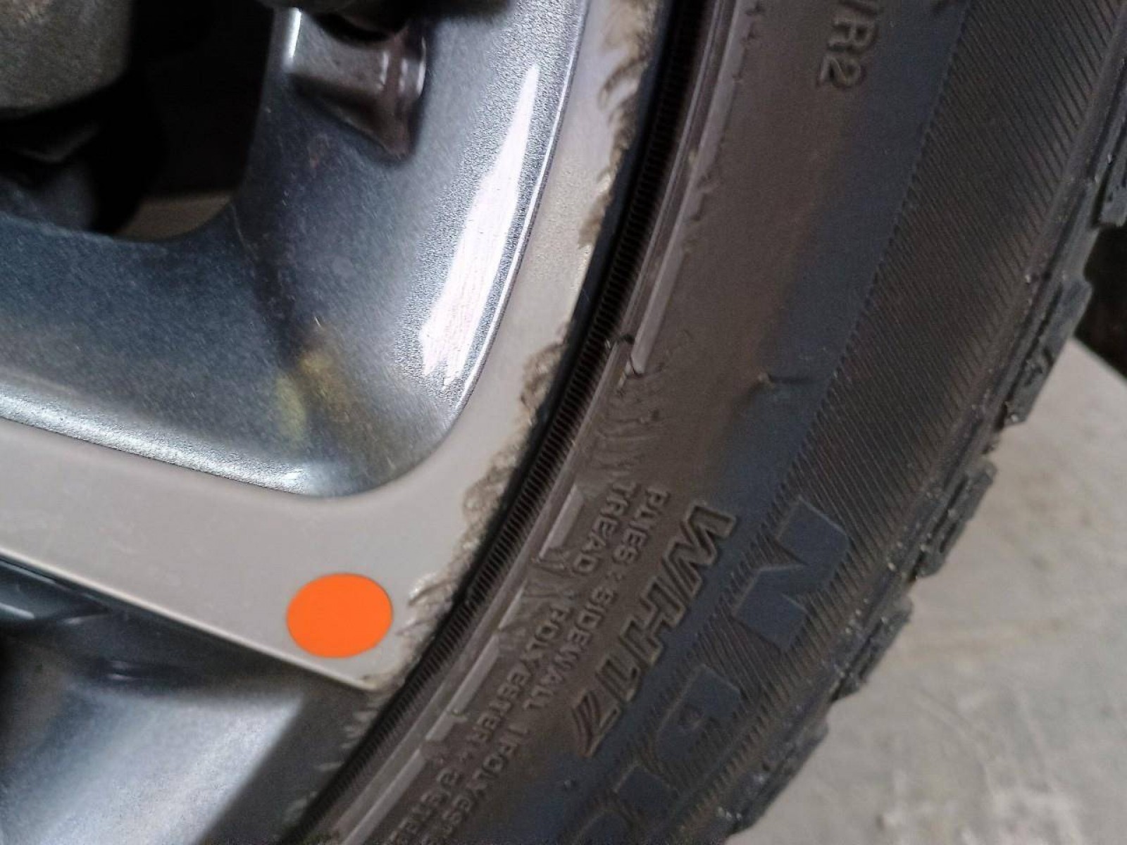 HYUNDAI - i30 - #720619 - 24