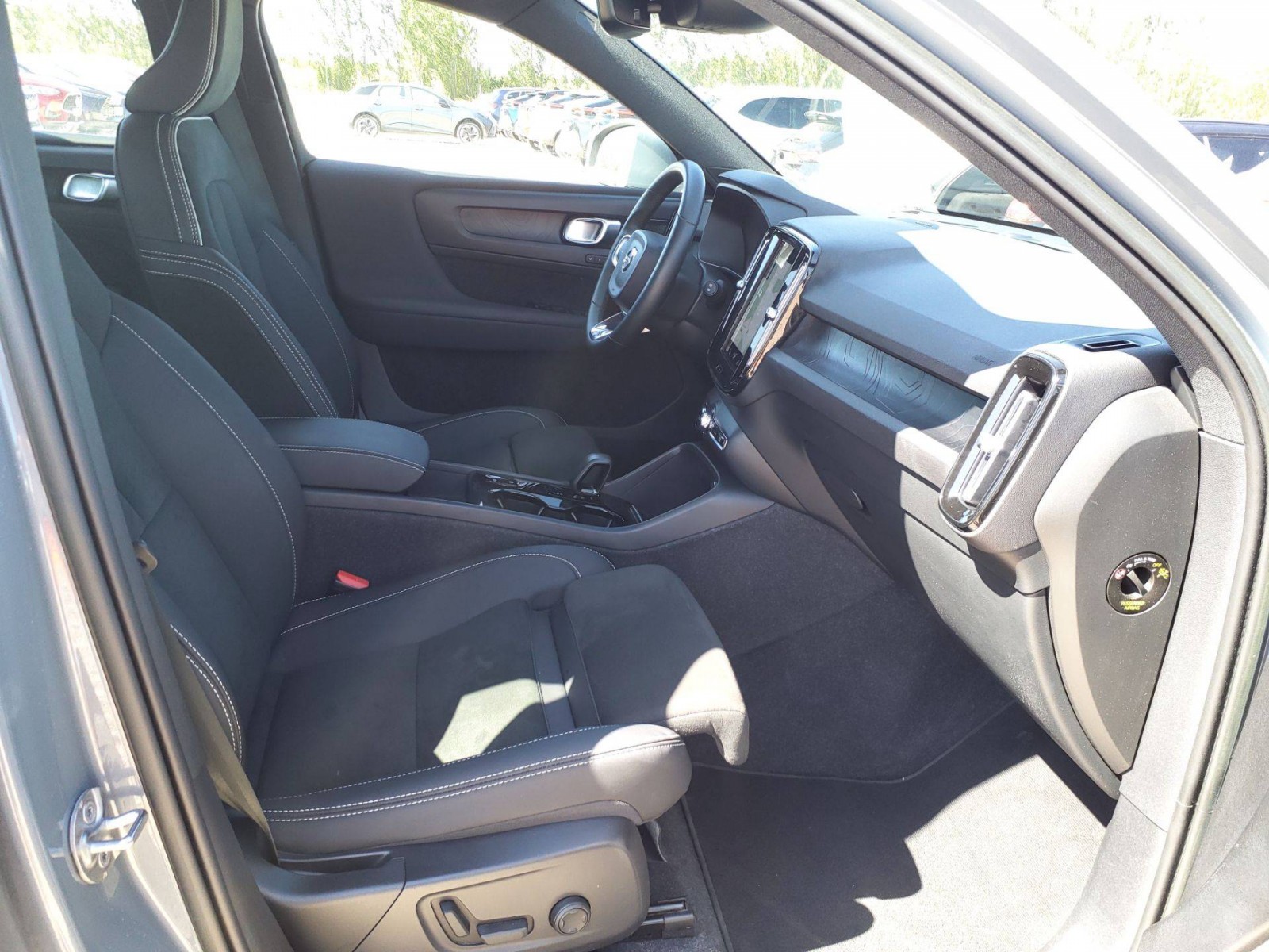 VOLVO - XC40 - #839918 - 4