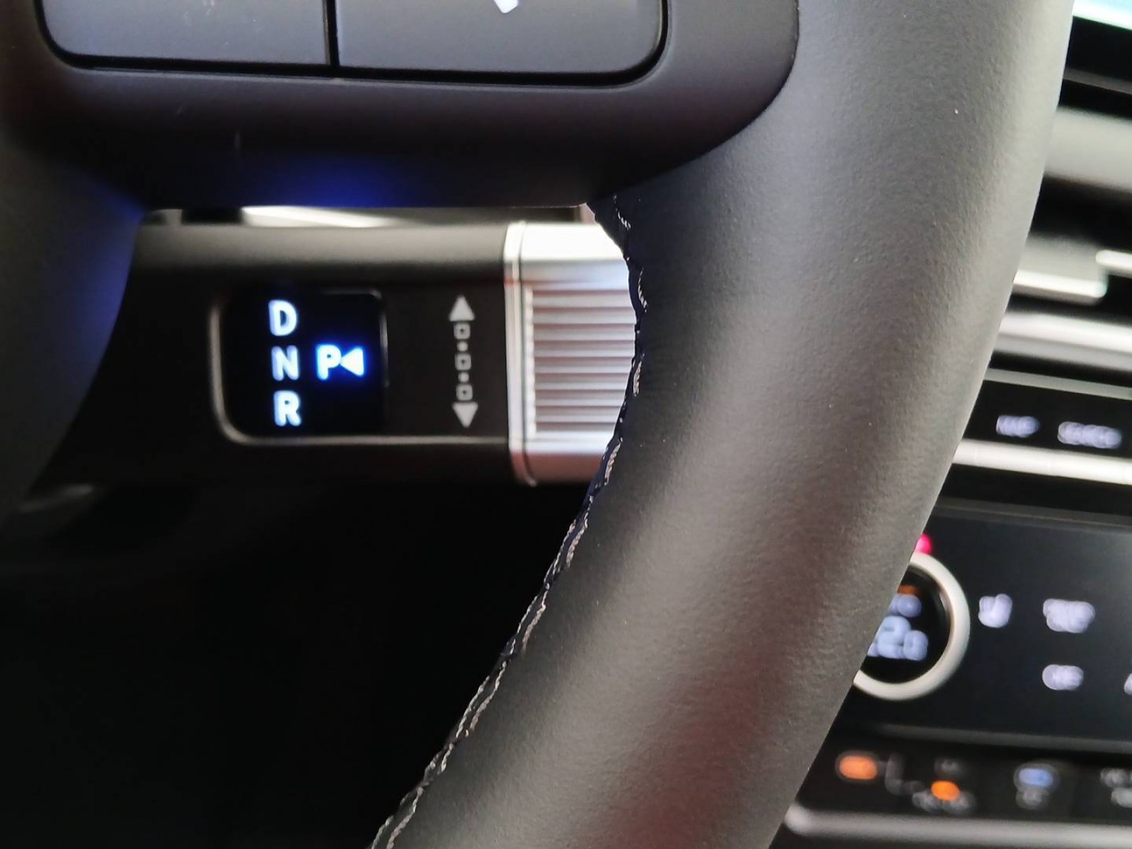HYUNDAI - TUCSON - #652429 - 12