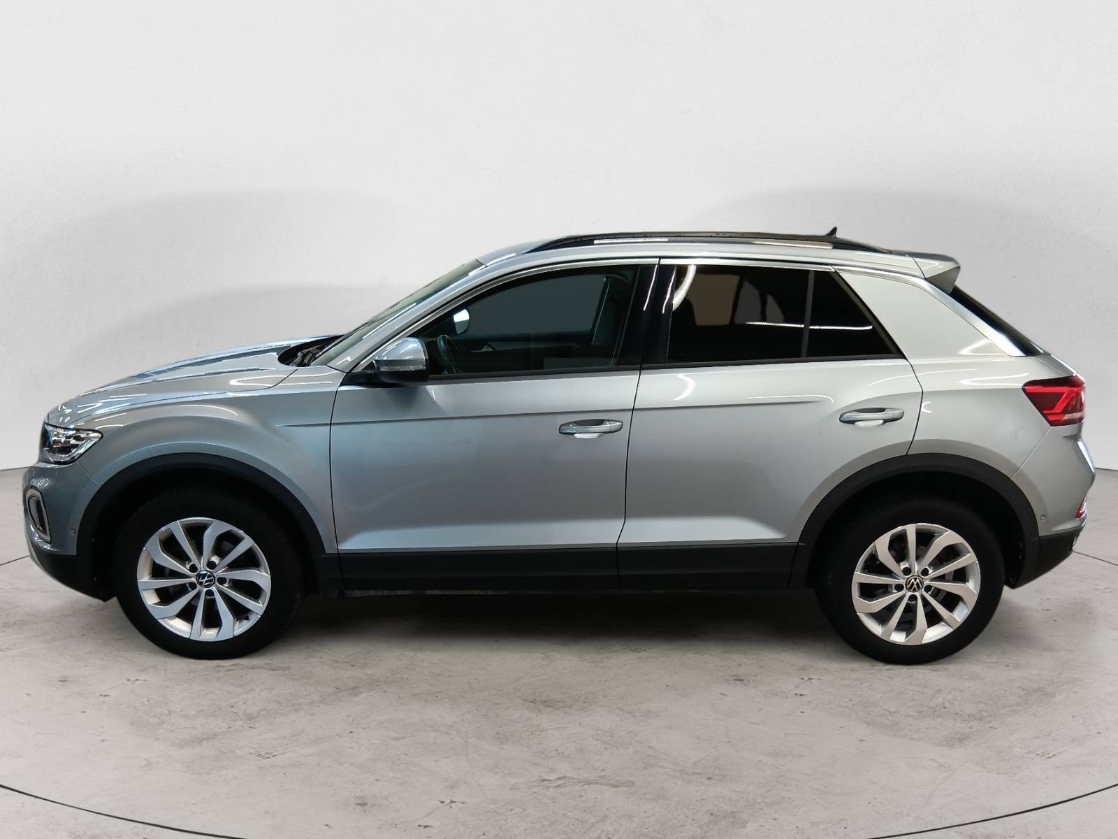 VOLKSWAGEN - T-ROC - #834796 - 15