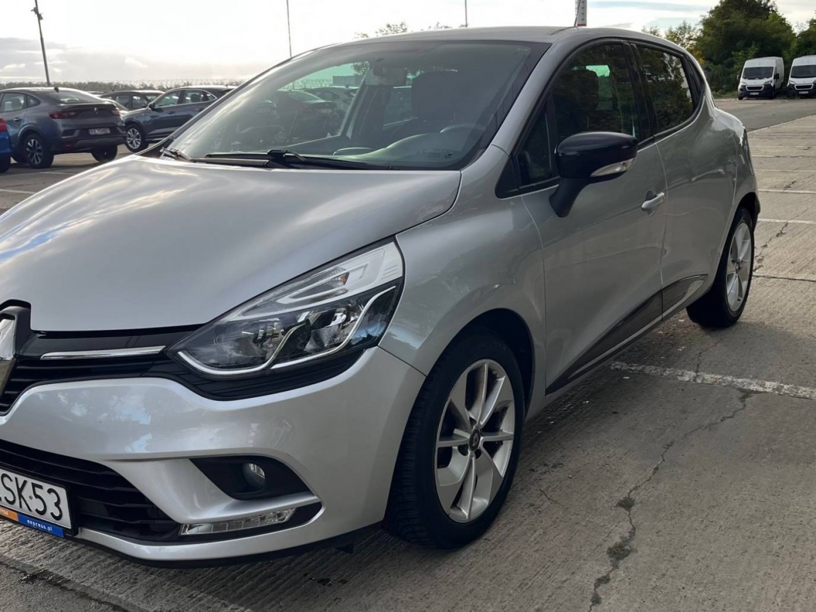 RENAULT - CLIO IV - #197045 - 7