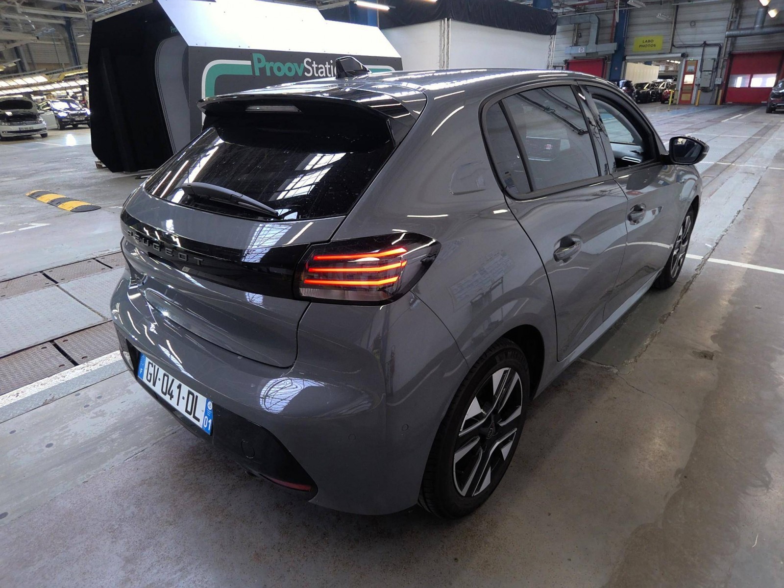 PEUGEOT - 208 - #840113 - 1