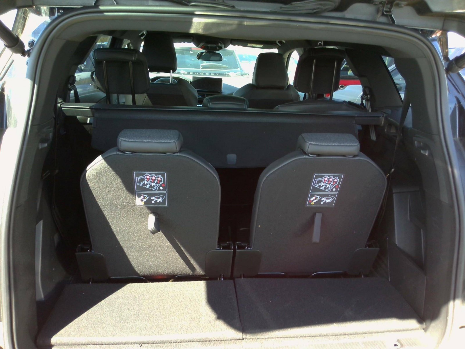 PEUGEOT - 5008 - #840145 - 3