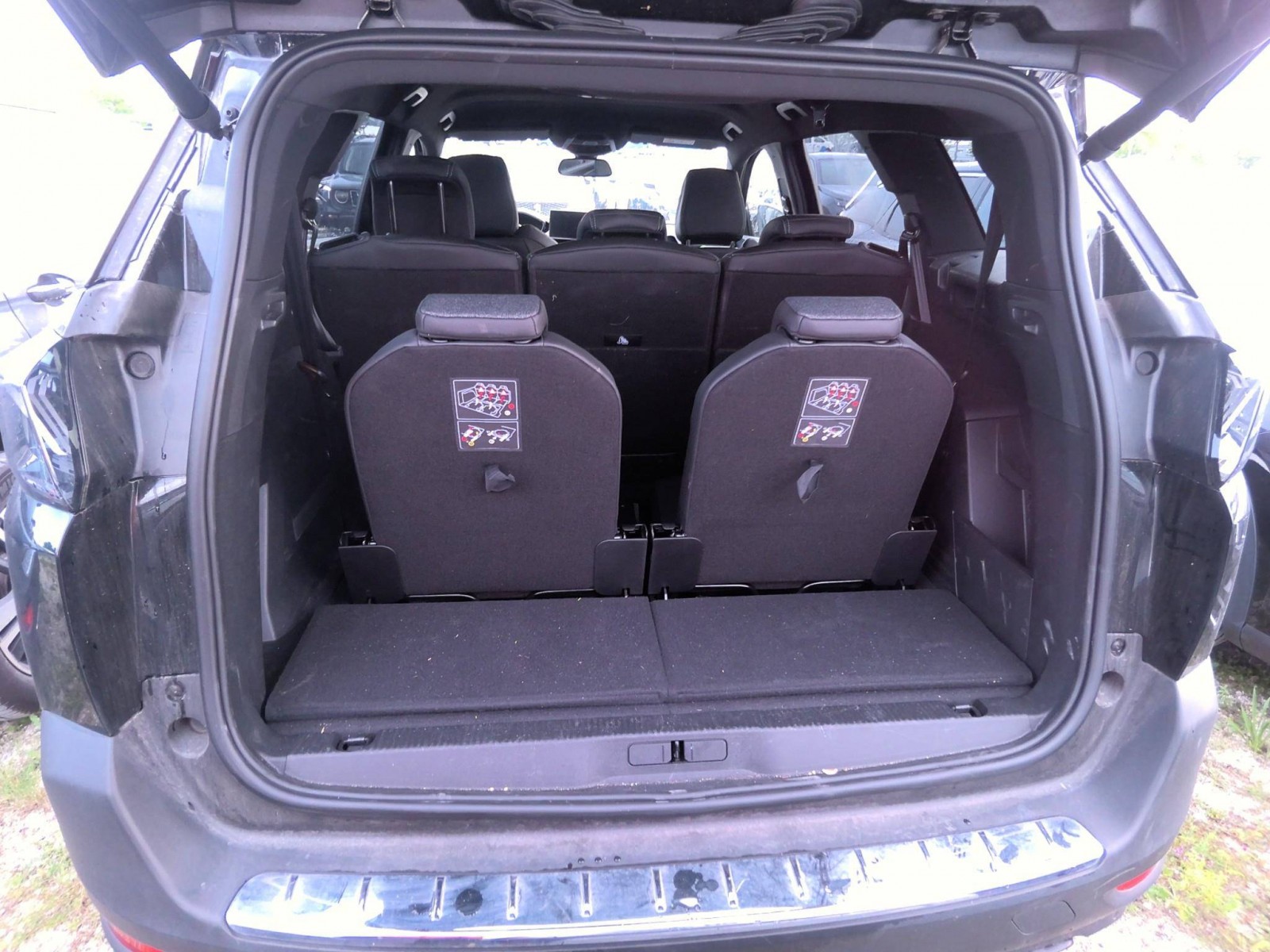 PEUGEOT - 5008 - #840125 - 3