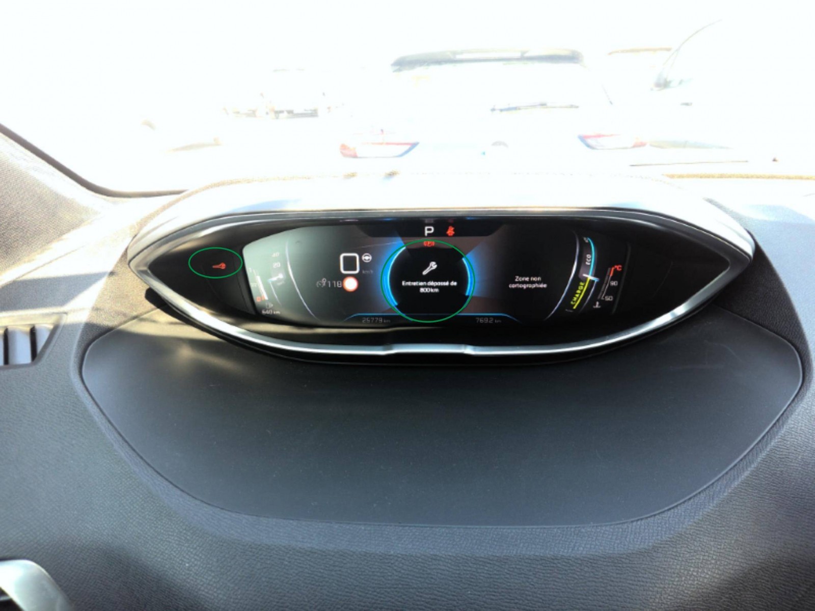 PEUGEOT - 5008 - #840127 - 4