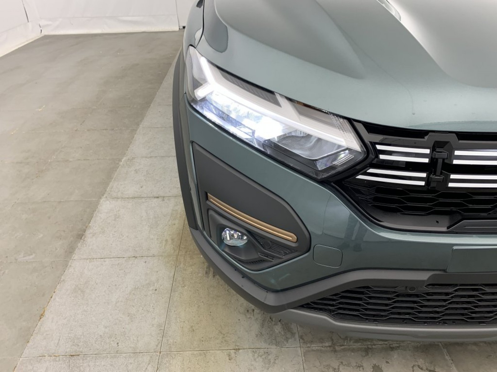 DACIA - Sandero - #840154 - 14