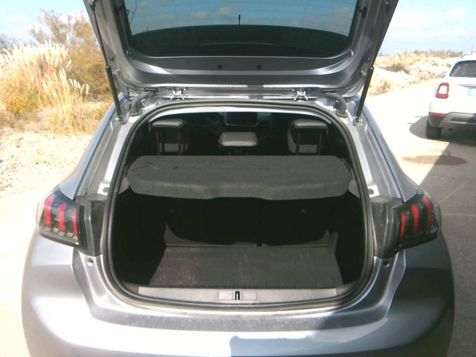 PEUGEOT - 208 - #840333 - 7