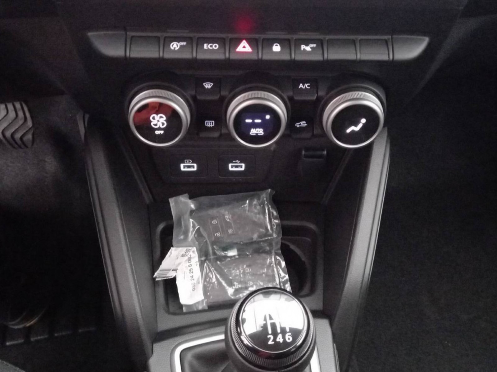 DACIA - DUSTER - #201464 - 27