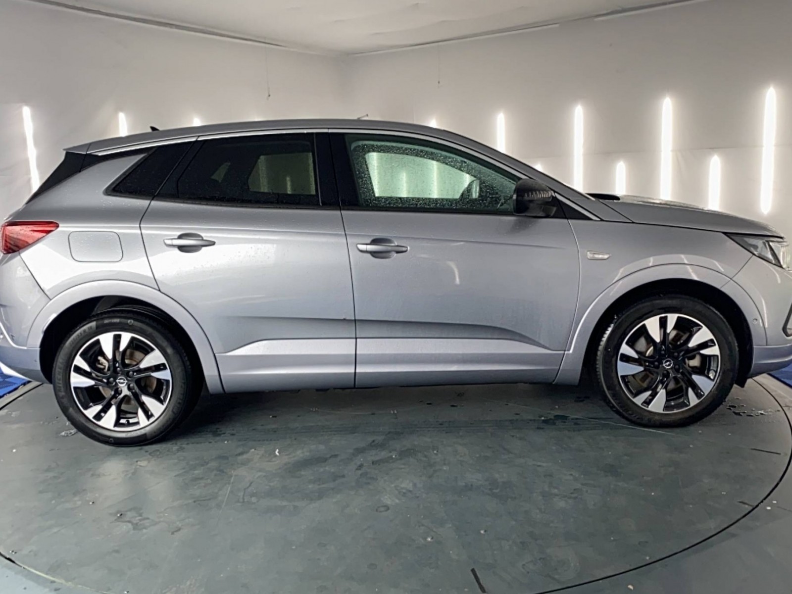 OPEL - GRANDLAND - #720988 - 29