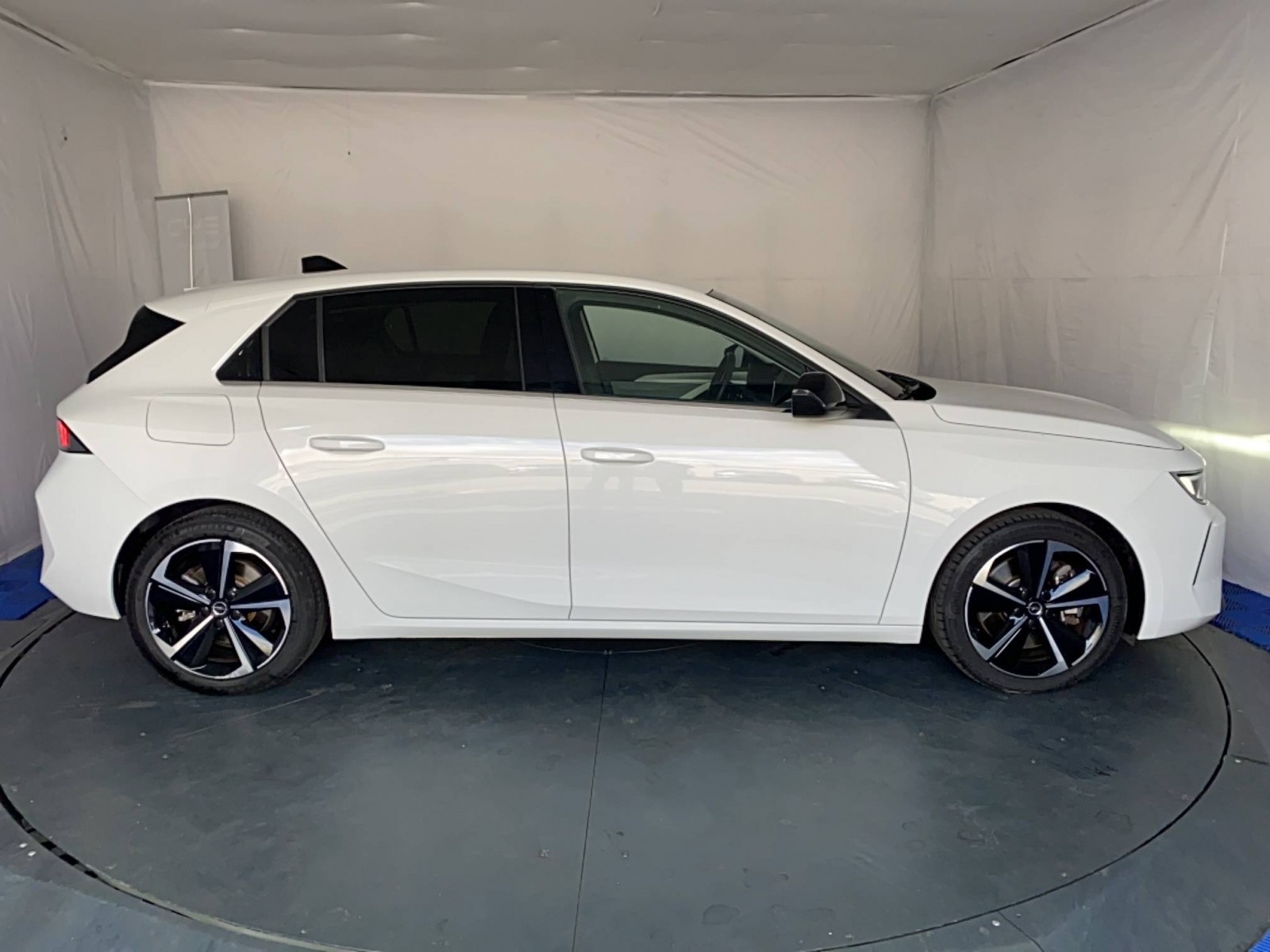 OPEL - ASTRA - #195719 - 3