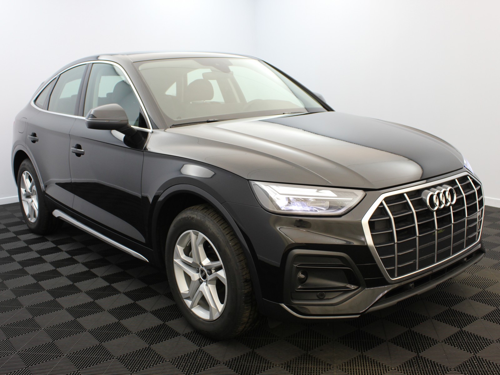 AUDI - Q5 SPORTBACK - #180973 - 1