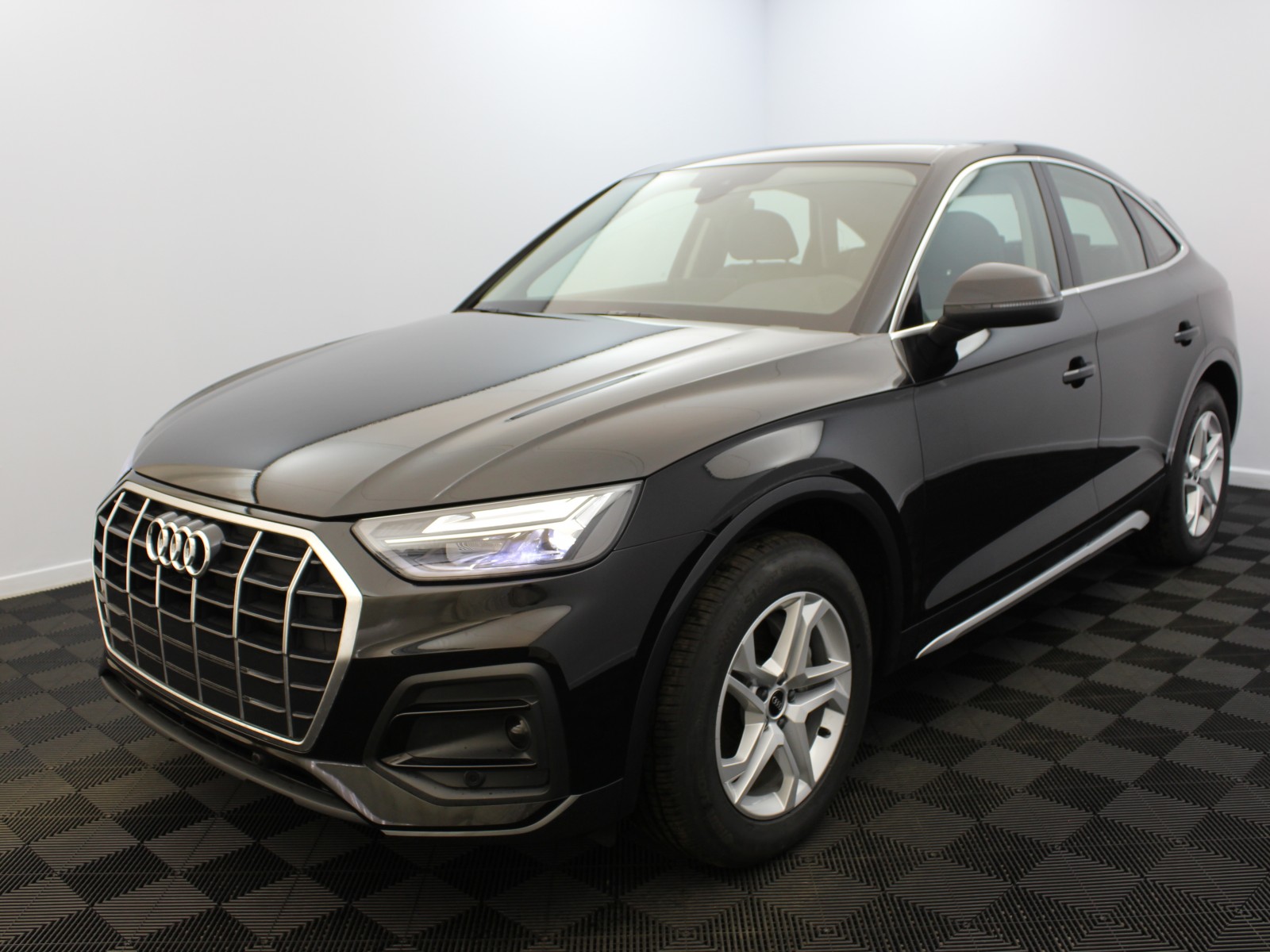 AUDI - Q5 SPORTBACK - #180823 - 0