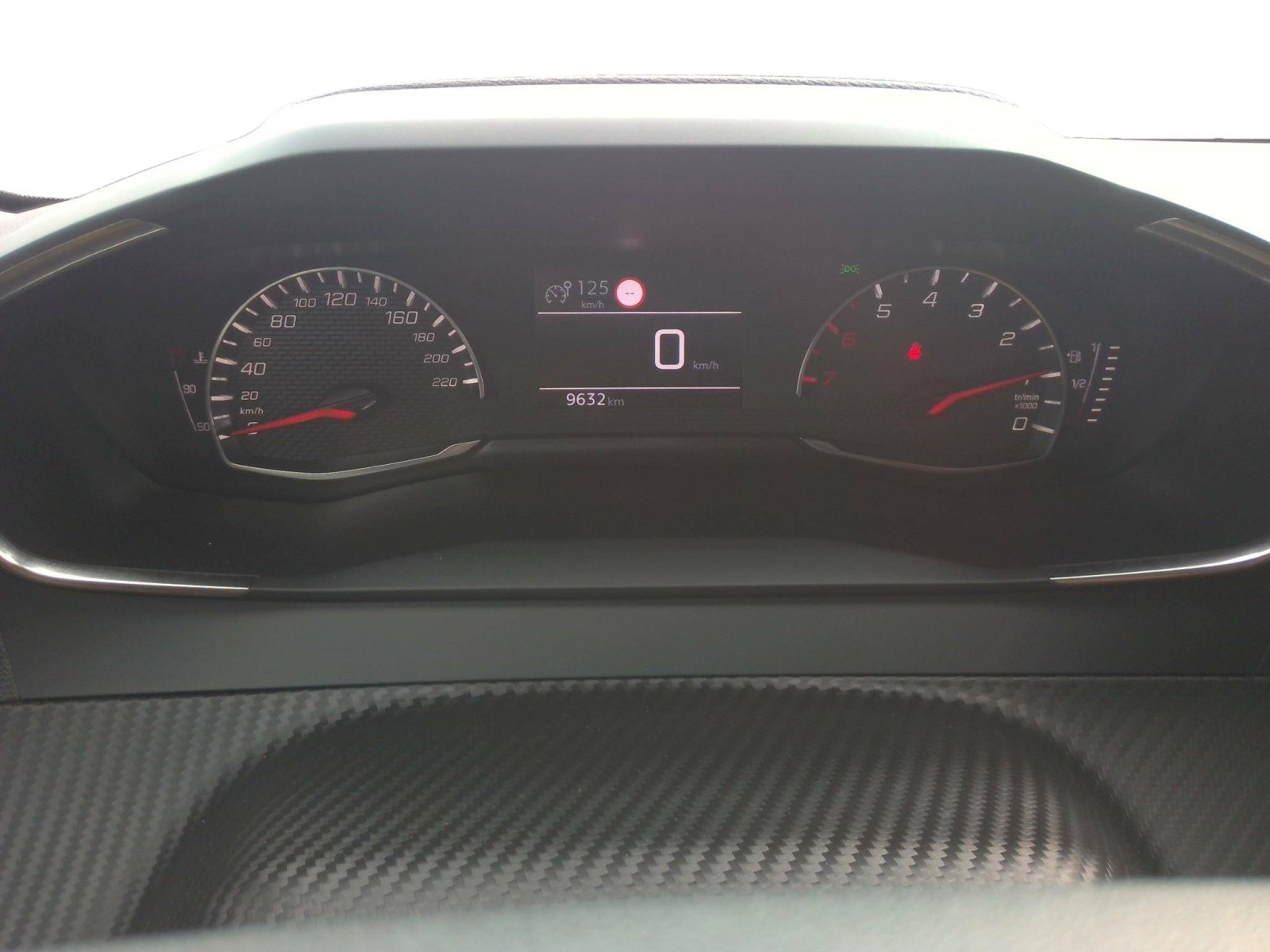PEUGEOT - 208 - #840331 - 3