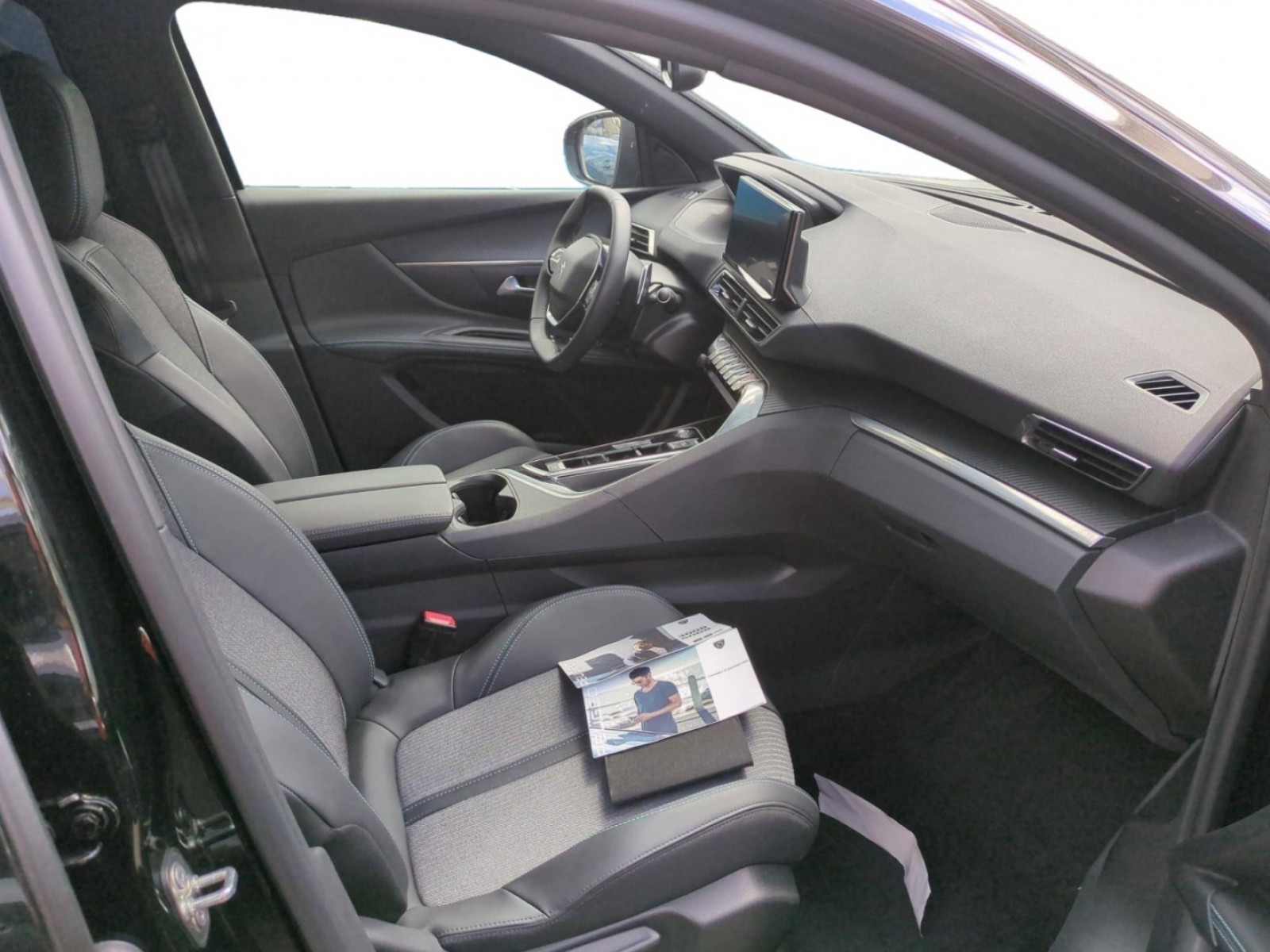 PEUGEOT - 5008 - #840128 - 9