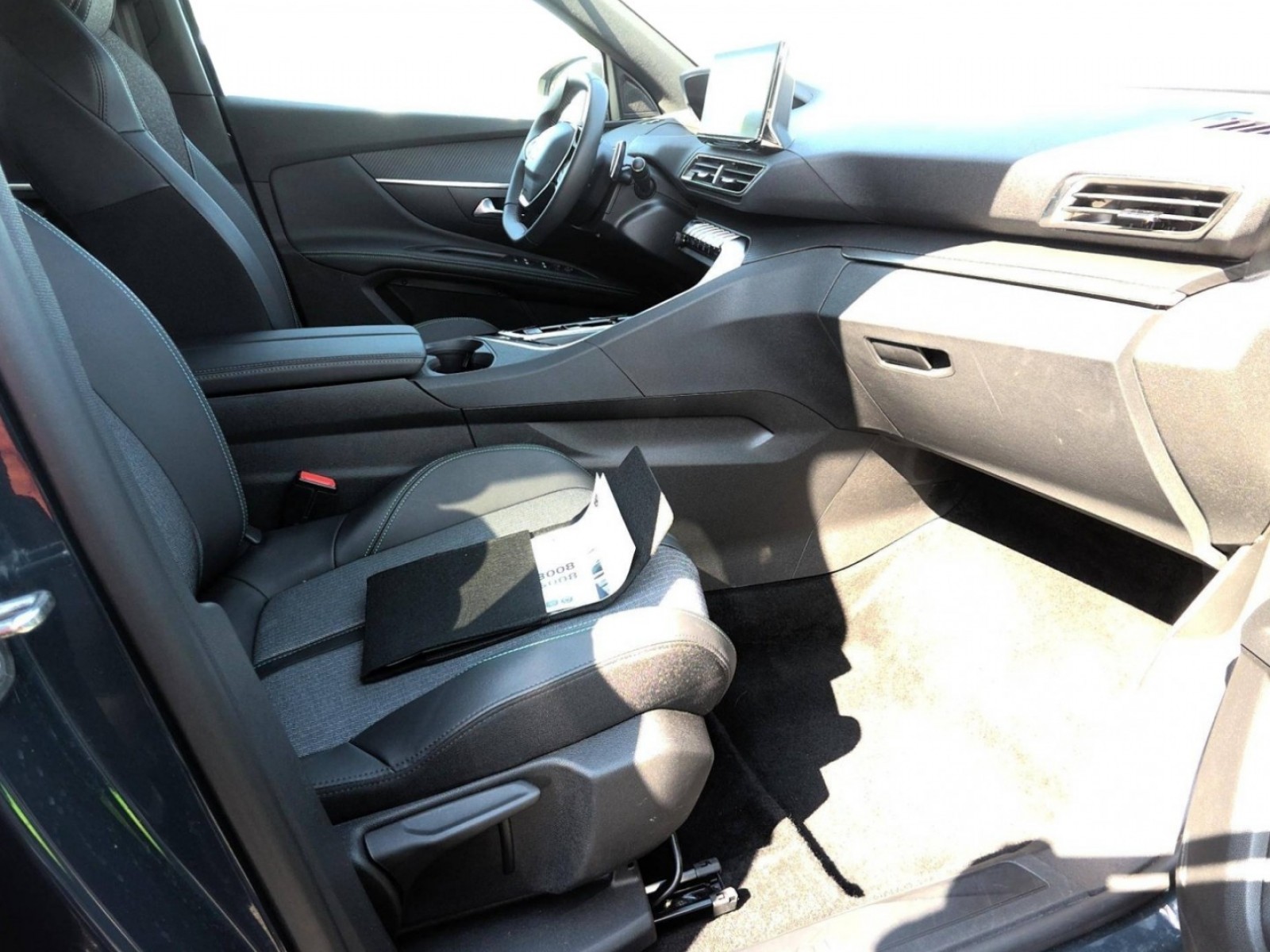 PEUGEOT - 5008 - #840127 - 15