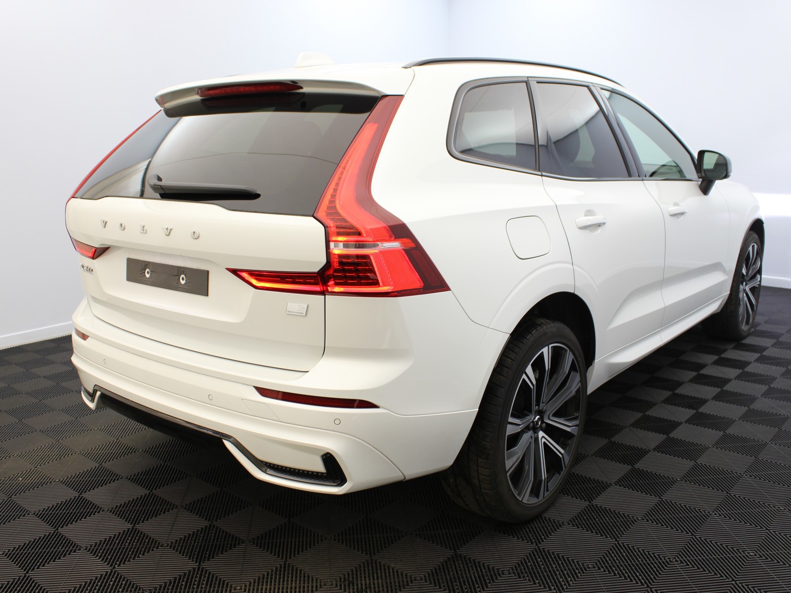 VOLVO - XC60 MY22 - #174956 - 3