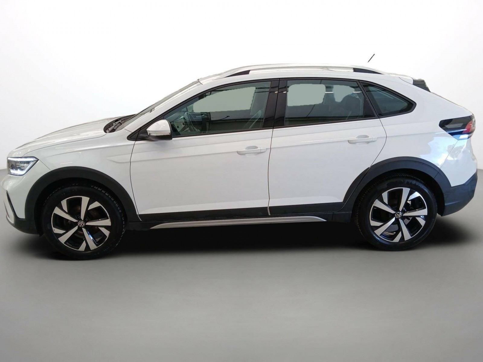 VOLKSWAGEN - TAIGO - #637443 - 10
