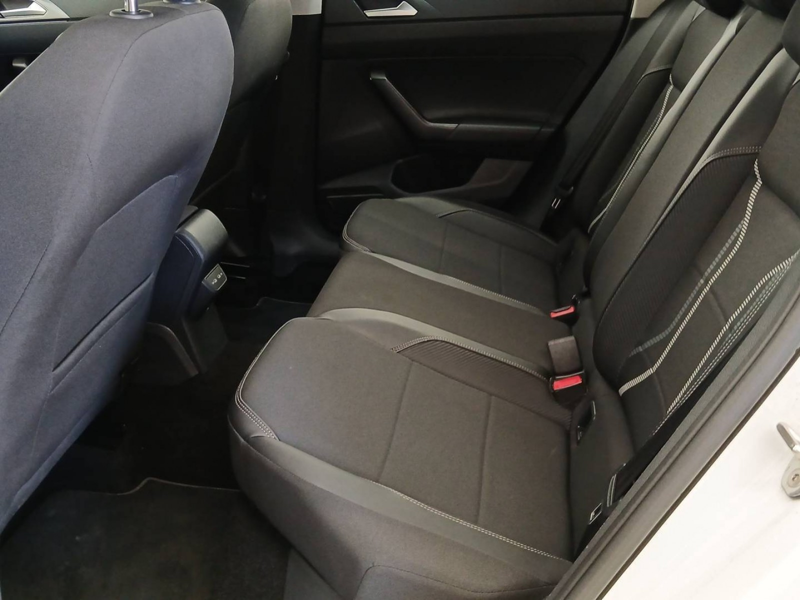 VOLKSWAGEN - TAIGO - #637443 - 15