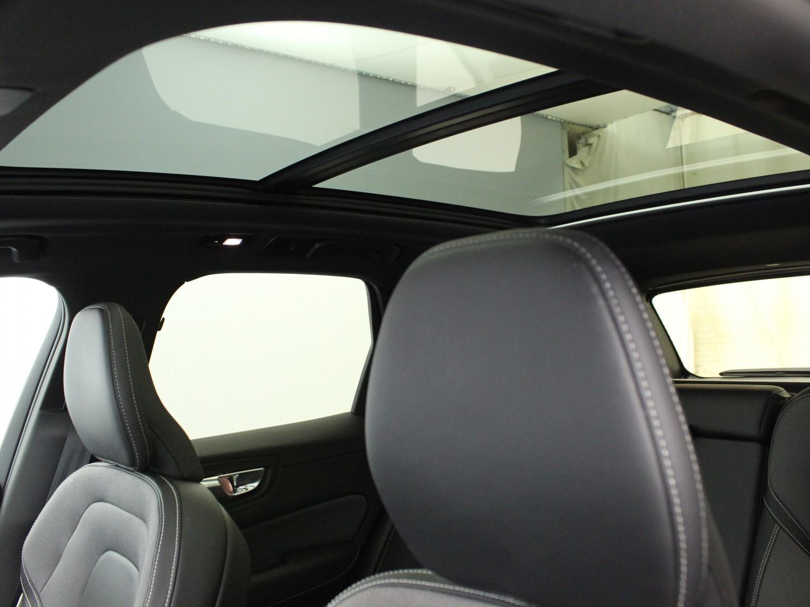 VOLVO - XC60 MY22 - #174956 - 14