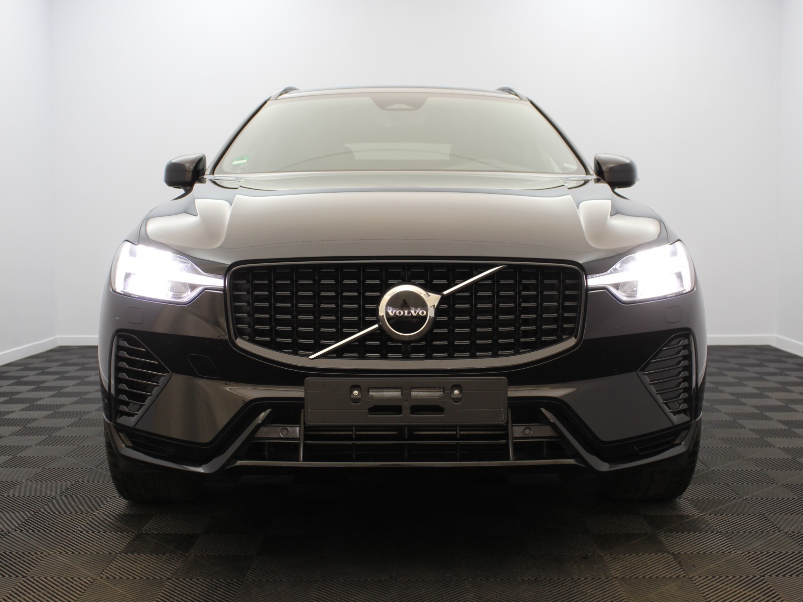 VOLVO - XC60 MY22 - #174953 - 4