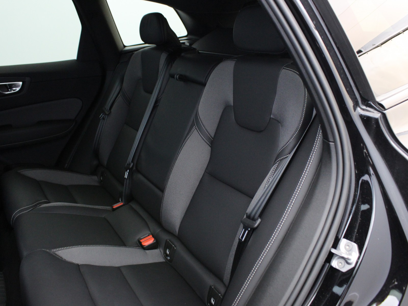 VOLVO - XC60 MY22 - #174953 - 8