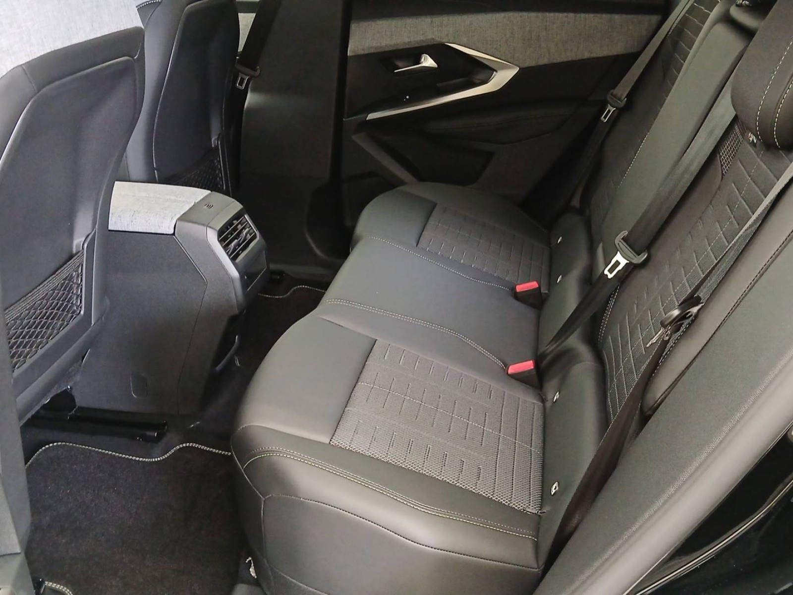 PEUGEOT - 3008 - #842137 - 16