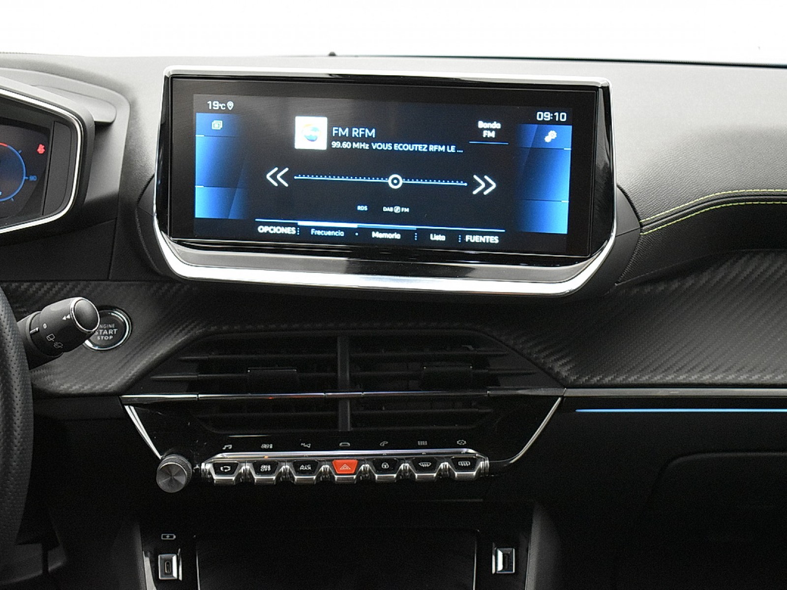 PEUGEOT - 2008 - #181003 - 11