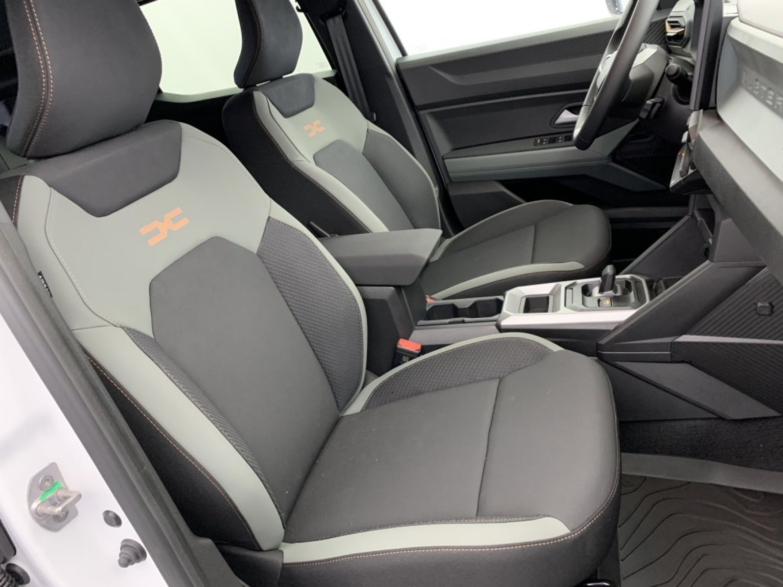 DACIA - DUSTER - #840368 - 16