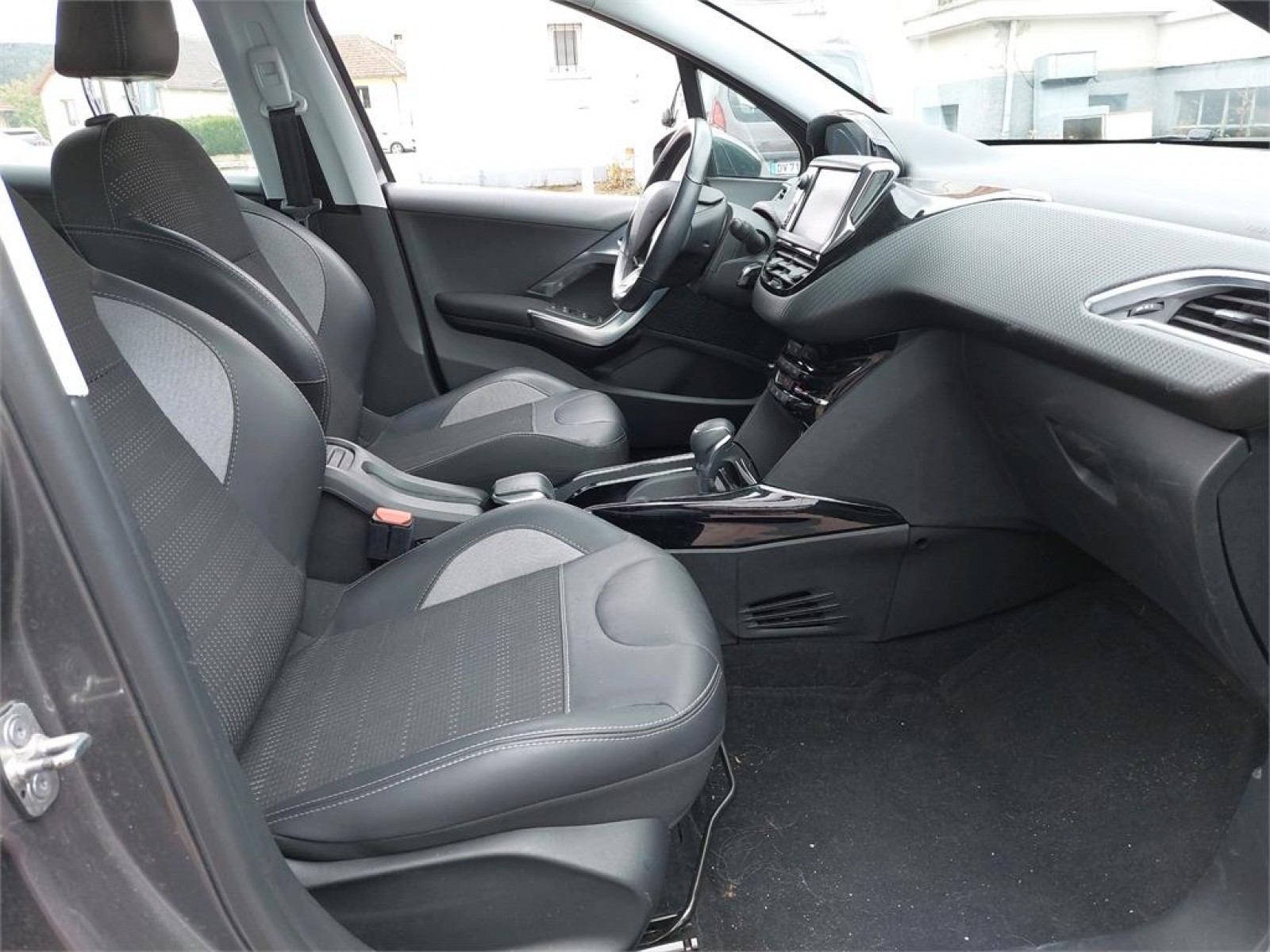 PEUGEOT - 2008 - #181812 - 2