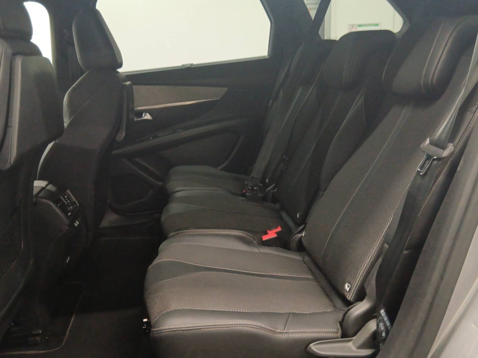 PEUGEOT - 5008 - #610883 - 12