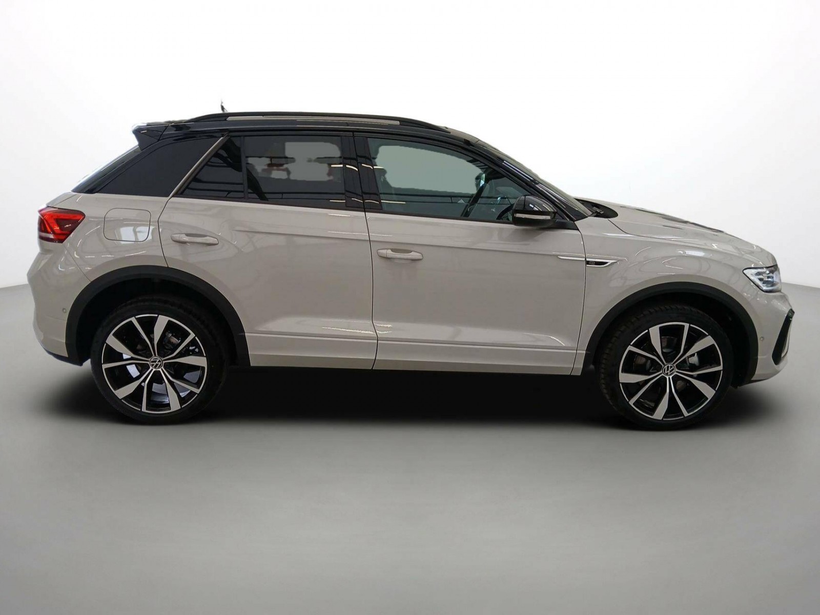 VOLKSWAGEN - T-ROC - #837747 - 6