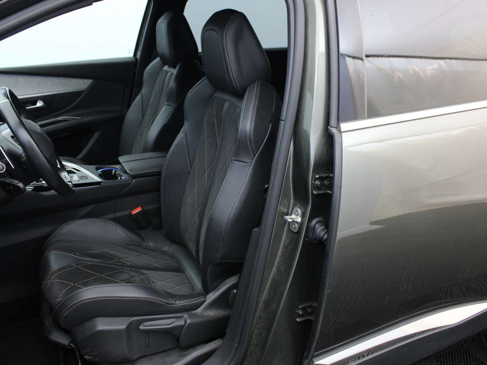 PEUGEOT - 5008 - #180750 - 7