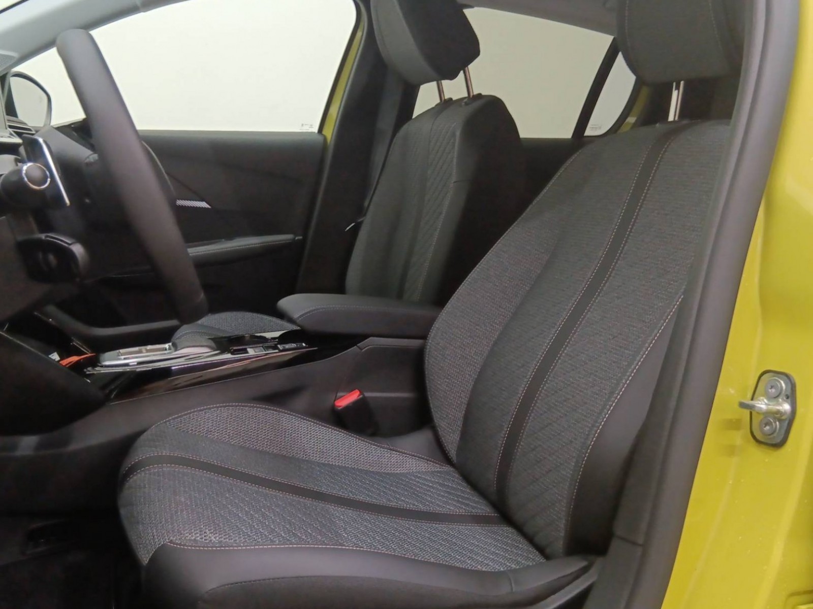 PEUGEOT - 208 - #247952 - 10