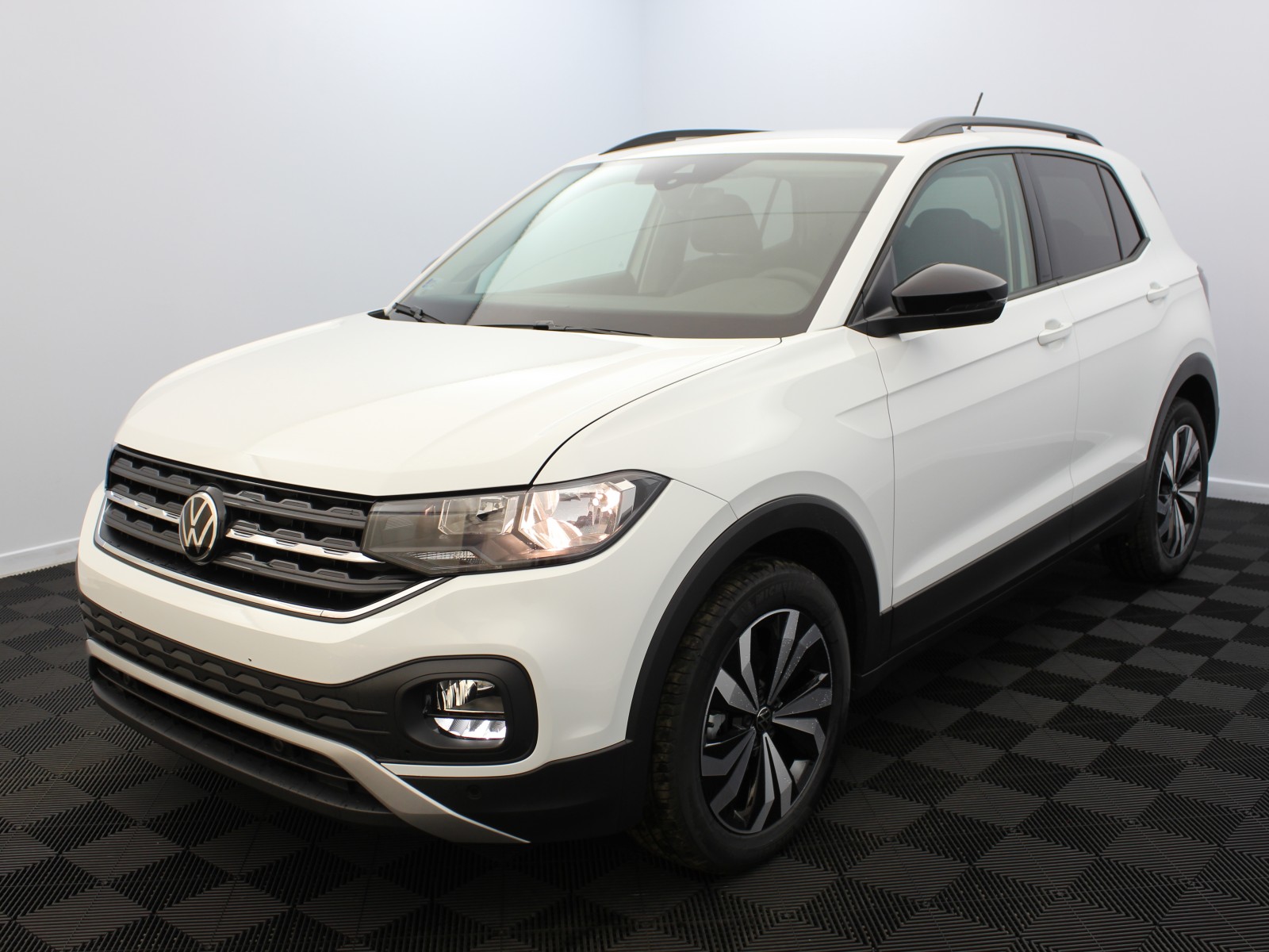 VOLKSWAGEN - T-CROSS - #181471 - 0