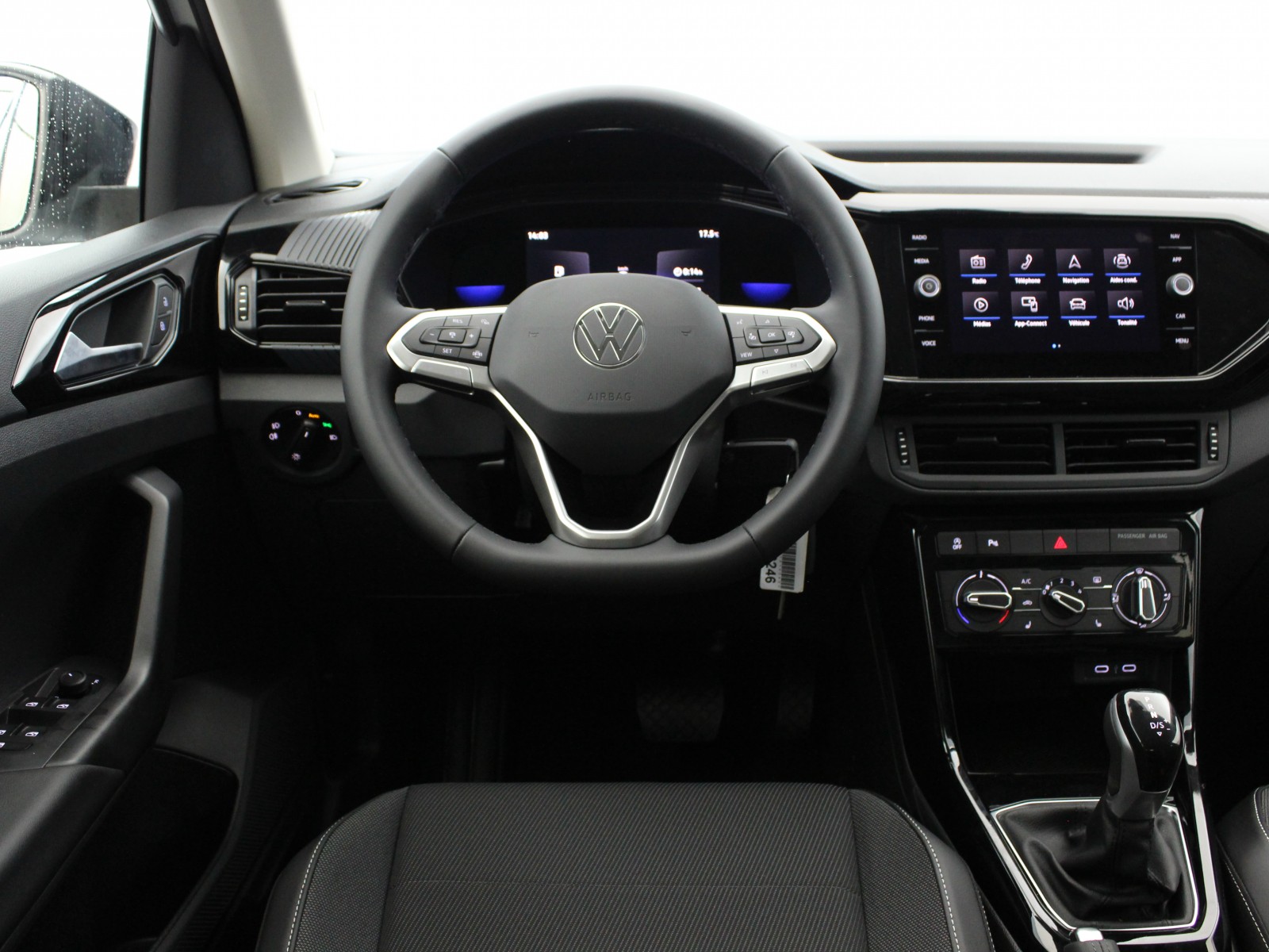VOLKSWAGEN - T-CROSS - #181471 - 9