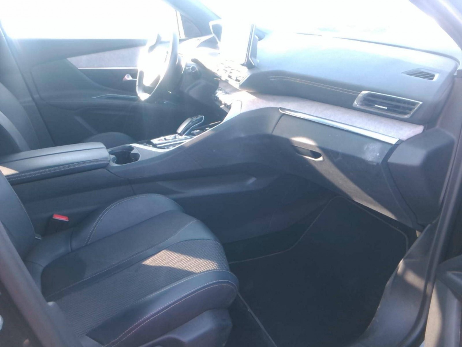 PEUGEOT - 3008 - #842715 - 4