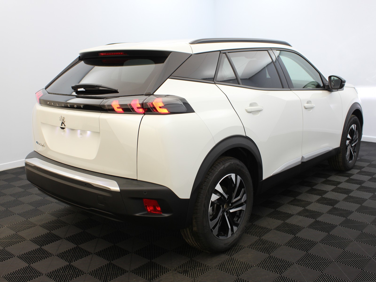 PEUGEOT - 2008 - #181225 - 3