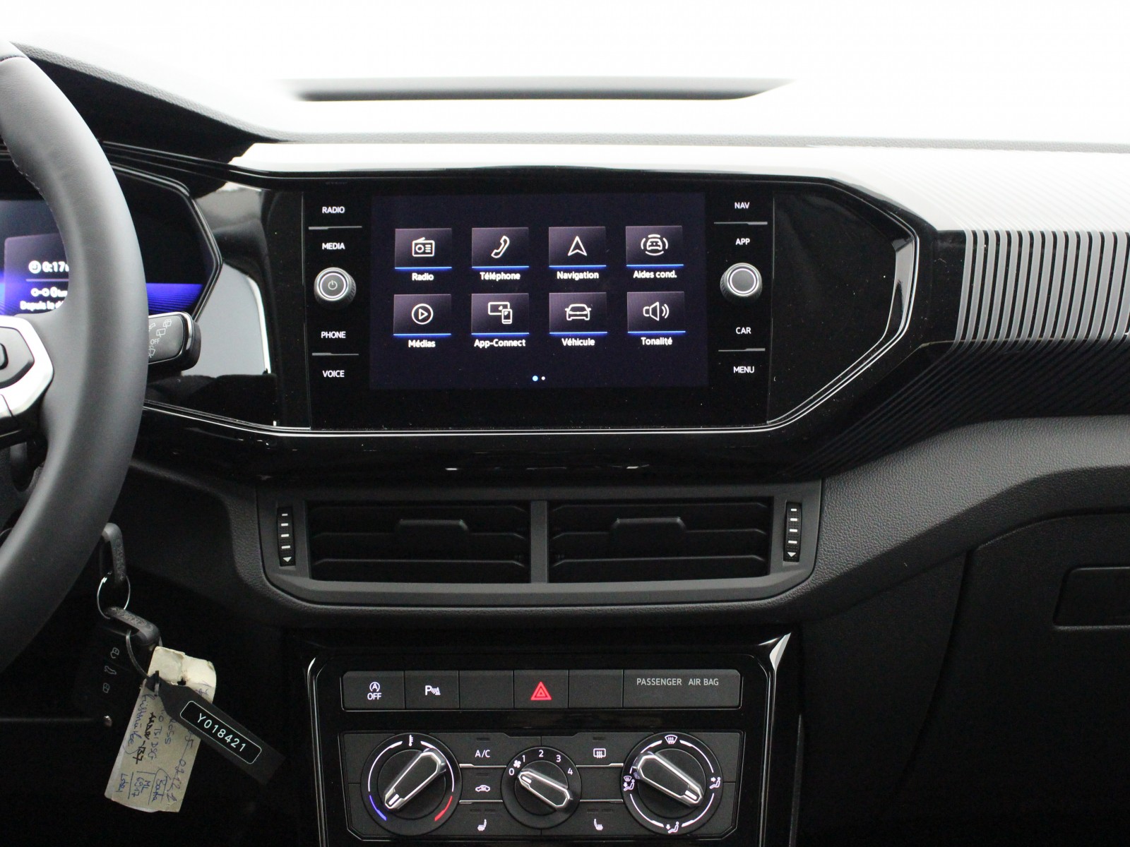 VOLKSWAGEN - T-CROSS - #181486 - 11