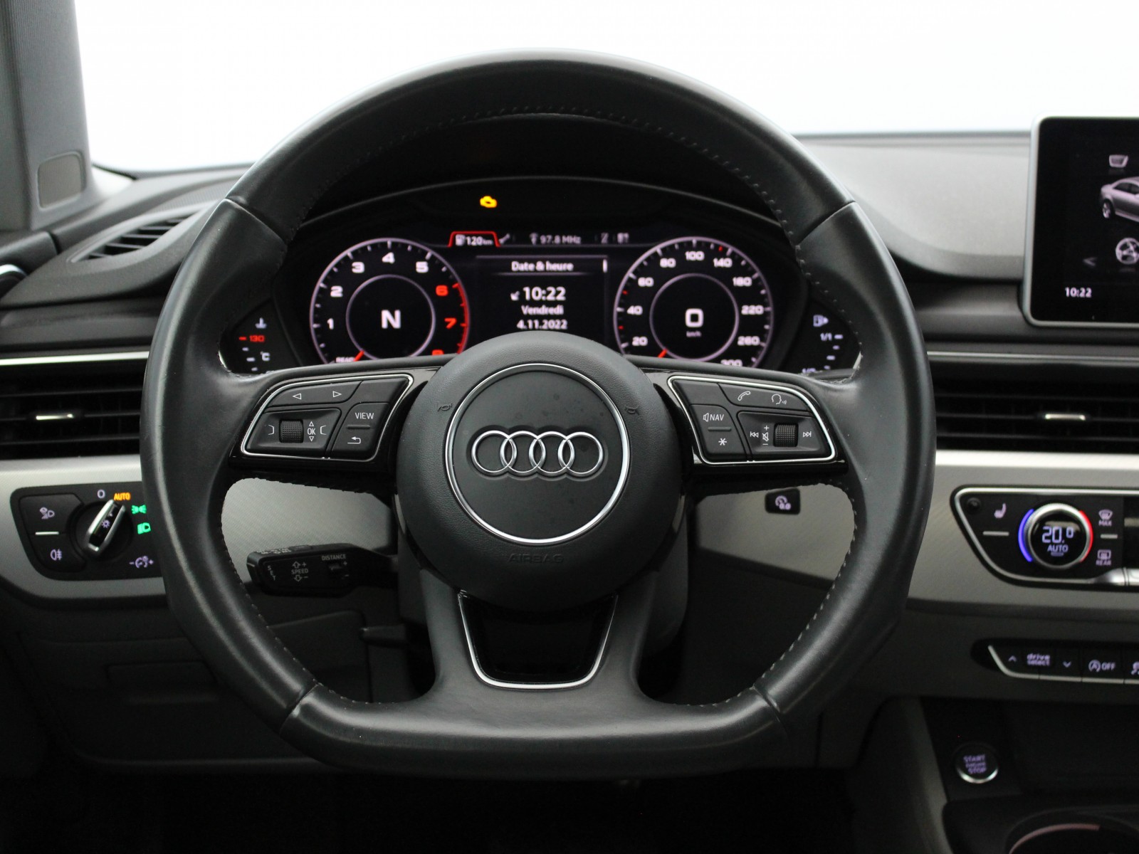 AUDI - A4 - #181617 - 10